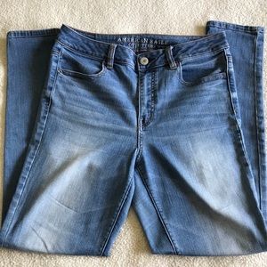 Light wash hi-rise jeggings